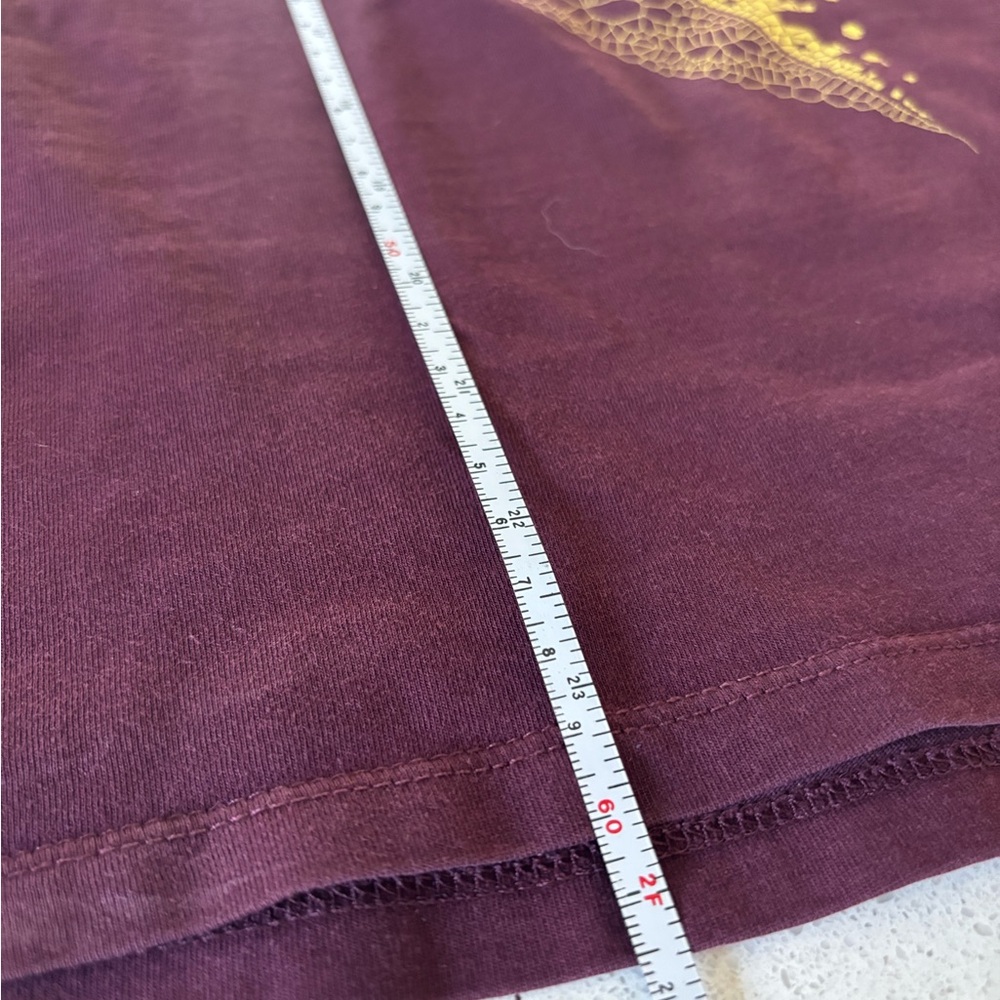 Arc'teryx Burgundy Tee with Artistic Leaf Design - Picture 4 of 4
